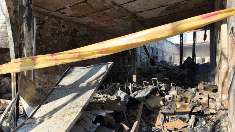 تخریب شعب آبشار عاطفه‌ها 