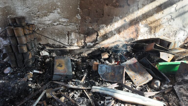 تخریب شعب آبشار عاطفه‌ها 