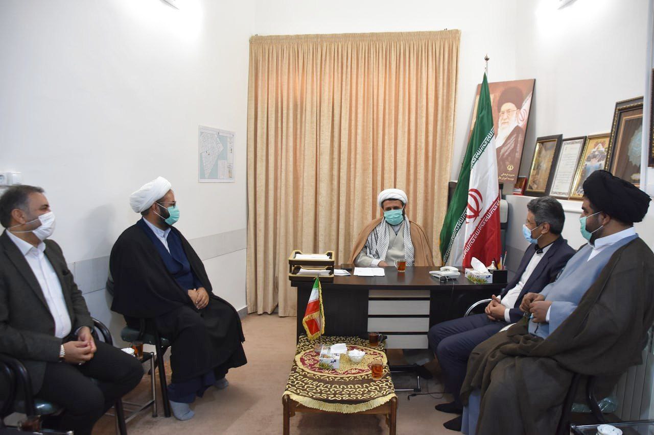 همزمان با میلاد نبی اکرم؛ سرپرست شرکت عمران شهر جدید گلبهار با امام جمعه شهرستان دیدار کرد.