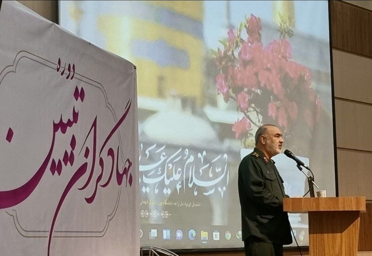 فرمانده سپاه پاسداران انقلاب اسلامی عنوان کرد:سرنوشت هر جامعه، وابسته به تولید تفکر رهبران است