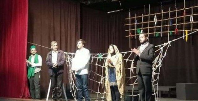 افتتاحیه سی و یکمین جشنواره تئاتر خراسان رضوی افتتاحیه سی و یکمین جشنواره تئاتر خراسان رضوی