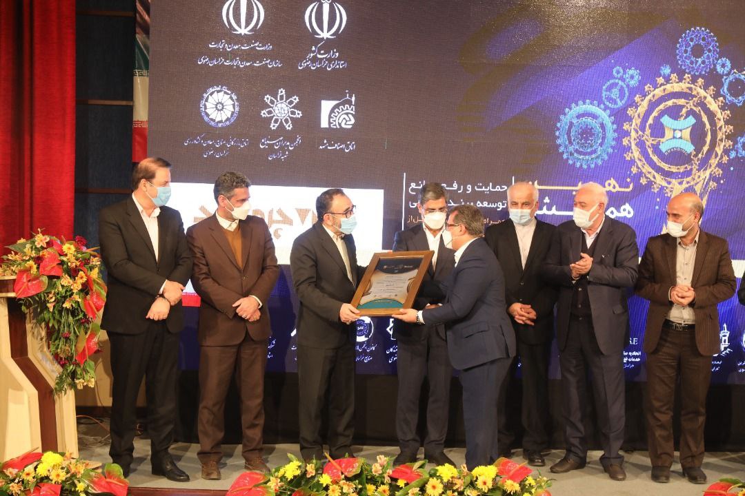 در نهمین همایش نشان تجاری عنوان شد؛ برند جذب مشتری نیست، برند تعهد سازمان است