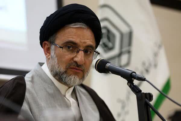 بقاع متبرکه پرچم دار انقلاب اسلامی هستند