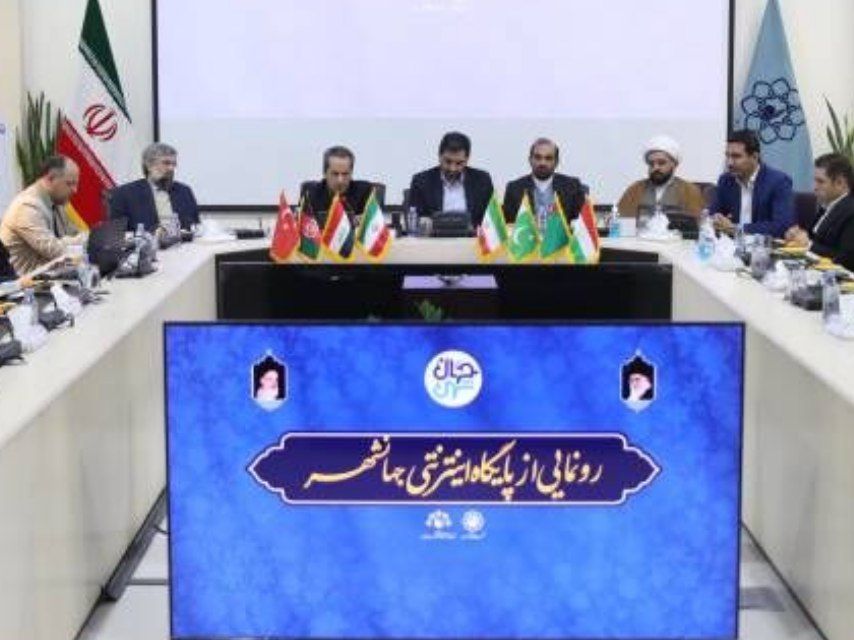 شهردار مشهد خبر داد: برج ارتباطات جهانی در مشهد ساخته می شود 