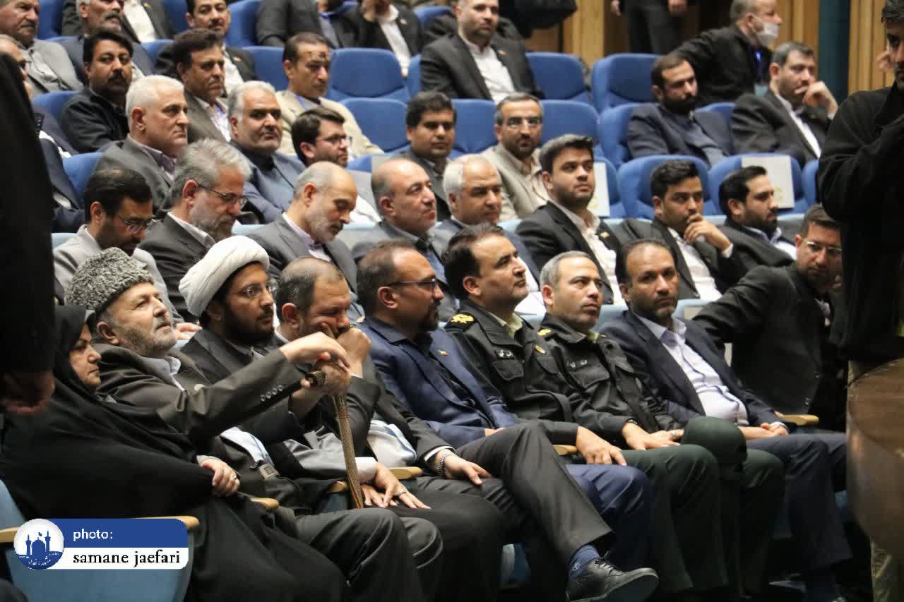 نخستین دوره جایزه شهردار برتر 