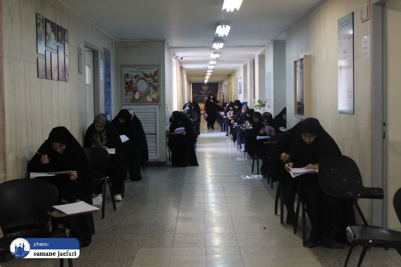 آزمون اعطای مدرک به حافظان قرآن 