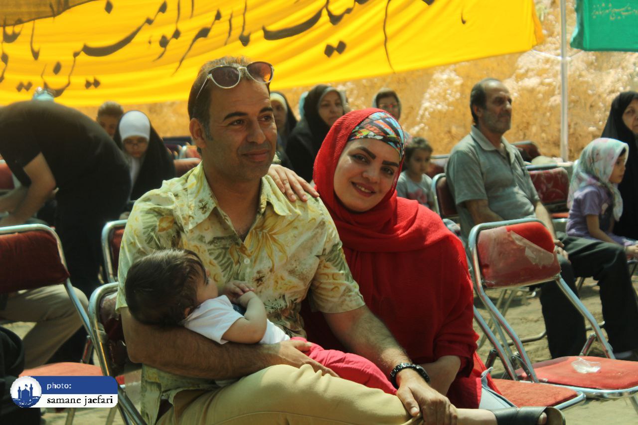 جشنواره توت شاندیز جشنواره توت شاندیز