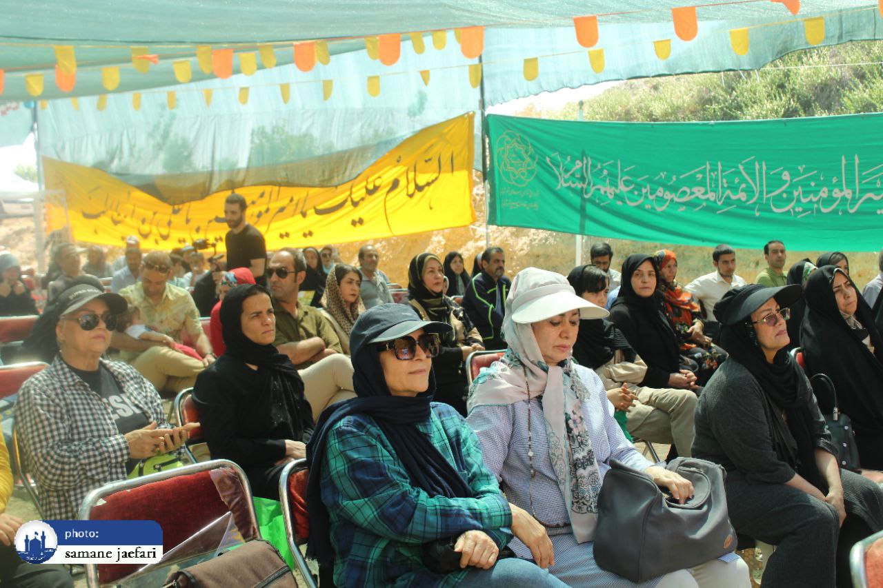 جشنواره توت شاندیز جشنواره توت شاندیز