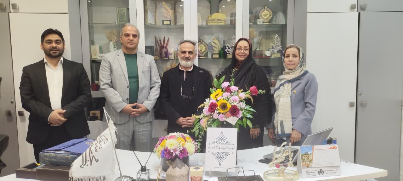 در هفته کتاب؛ «جایگاه روابط عمومی و ارتباطات در قرآن و اسلام» رونمایی شد