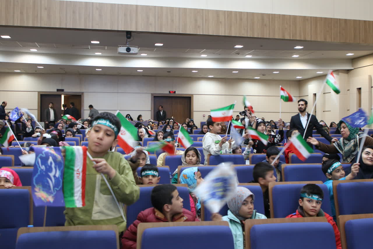 برگزاری جشن میلاد امام علی (ع) برای ۲۵۰ فرزند یتیم تحت حمایت  شهرستان مشهد