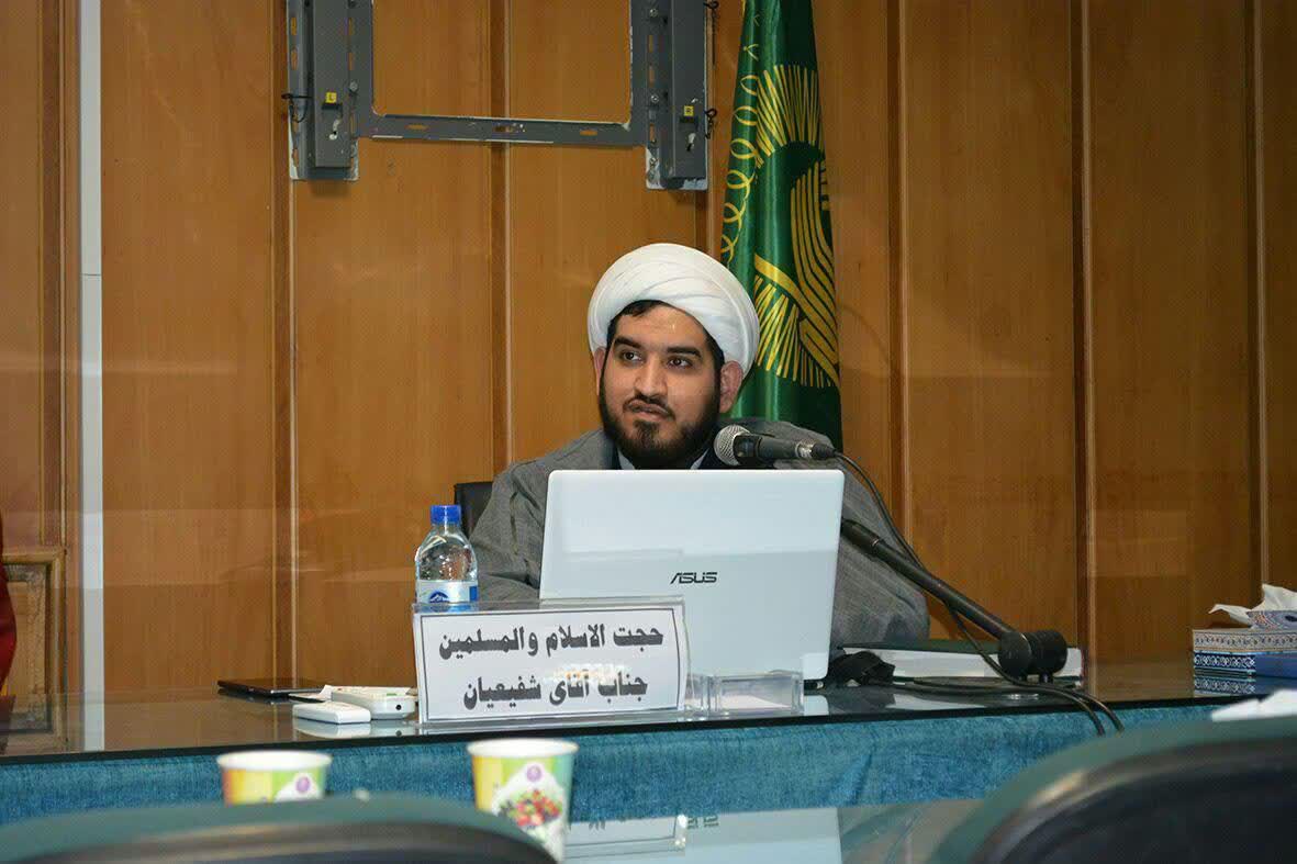 موشکافی تاریخ در دوره «از هبوط تا ظهور»