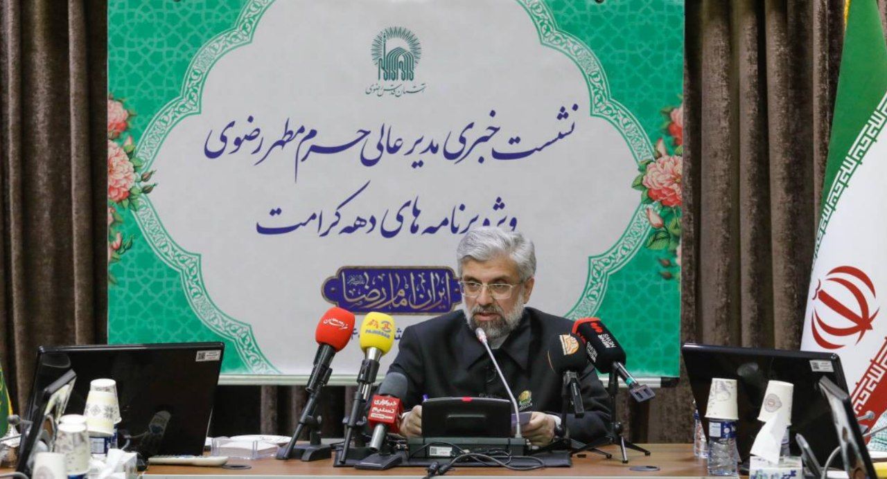 مدیر عالی حرم رضوی مدعی شد؛ زیارت مسئله مسئولین کشور نیست