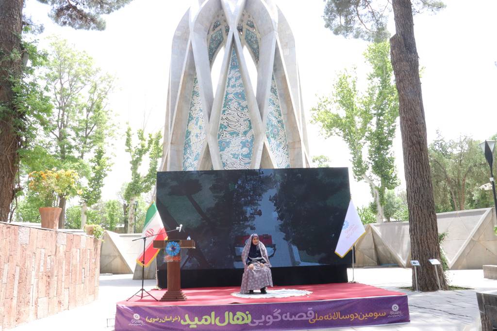 نفرات برگزیده سومین دو سالانه قصه گویی 