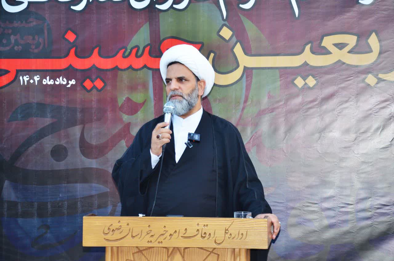 خدمت رسانی موکب امام رضا(ع) در کربلا به زائران حسینی