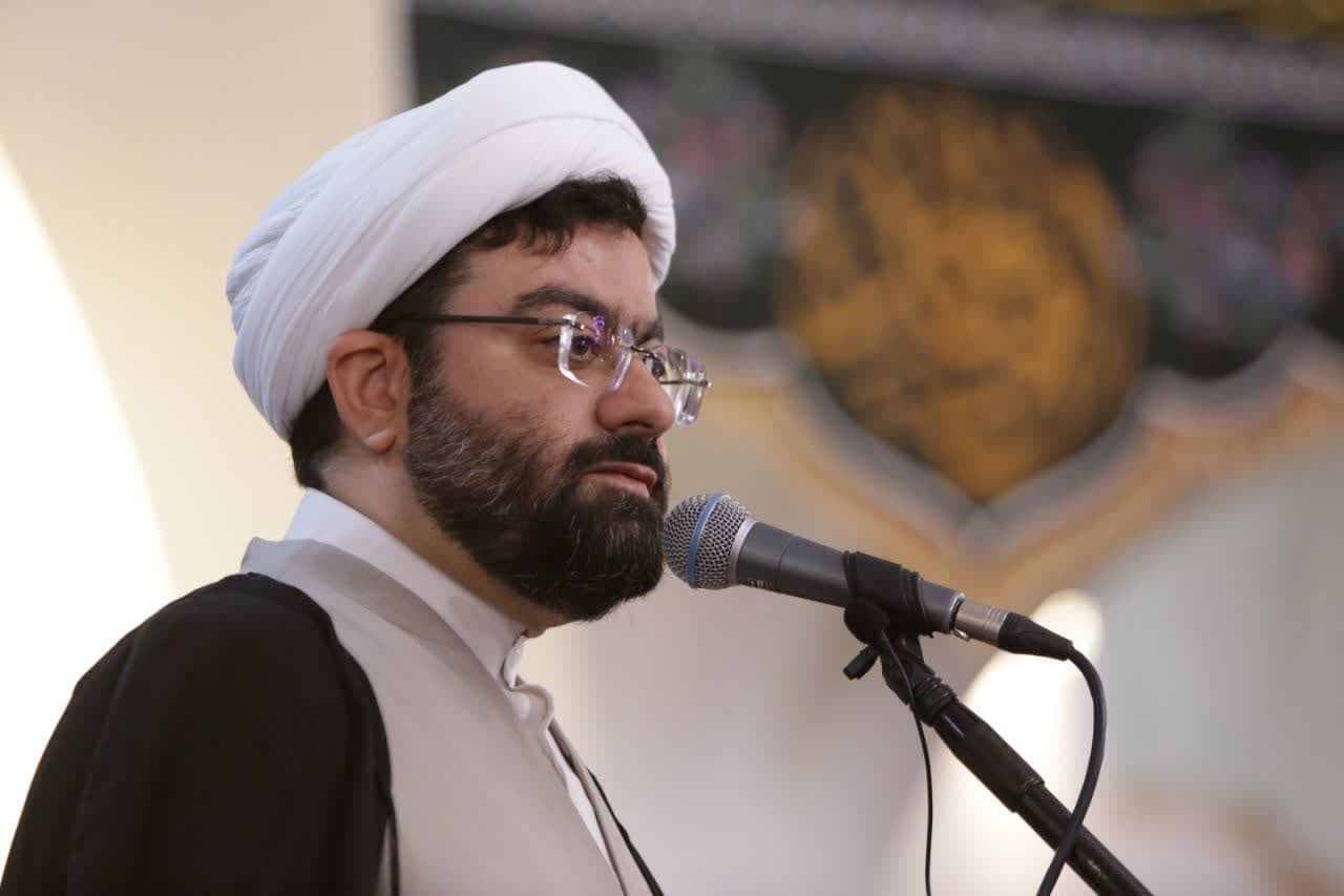 همایش تکریم سالمندان تحت حمایت کمیته امداد برگزار شد