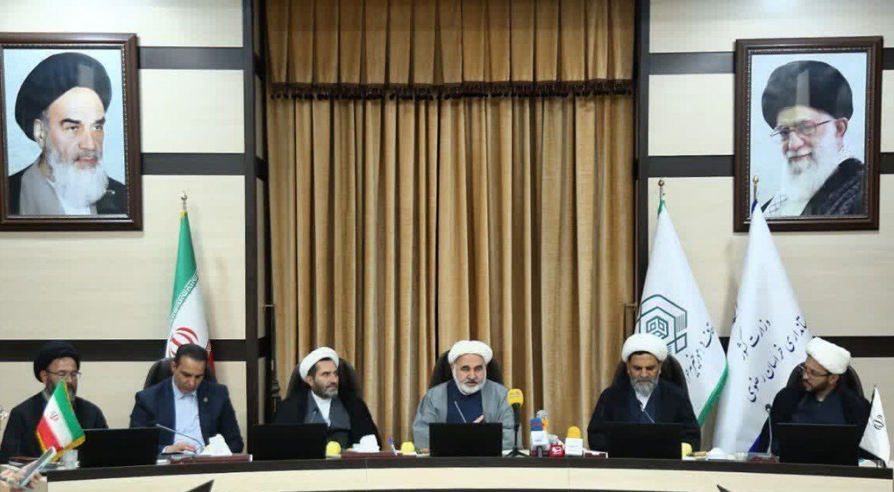 کنگره ملی ستارگانی بر مدار خورشید برگزار می‌شود.