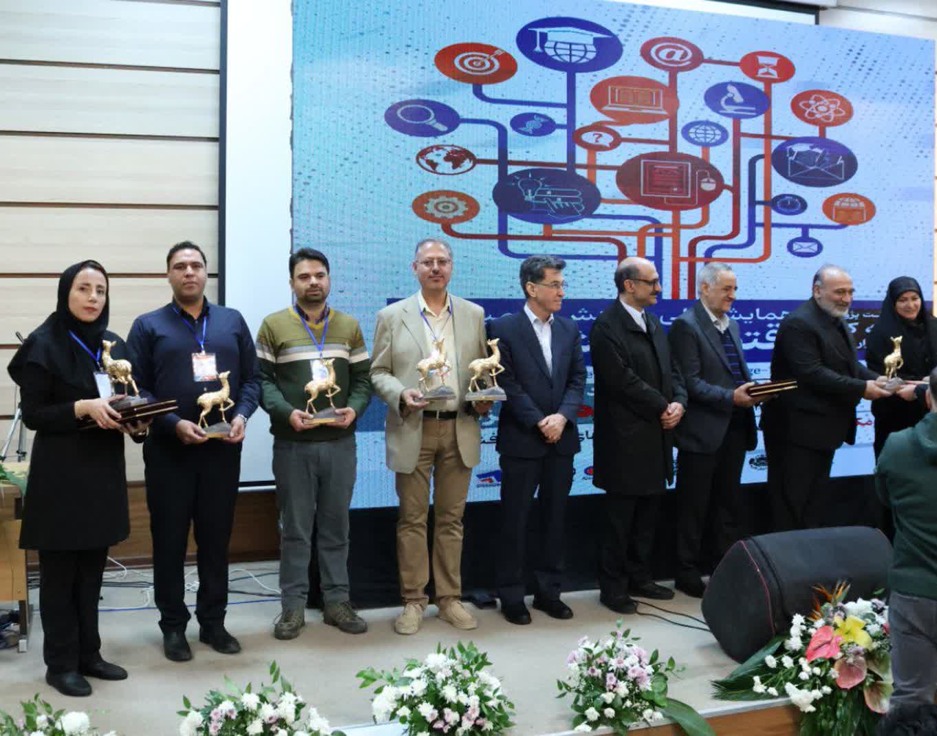 قهرمانی مشهد در همایش ملی کار مبتنی بر اقتصاد دانش بنیان