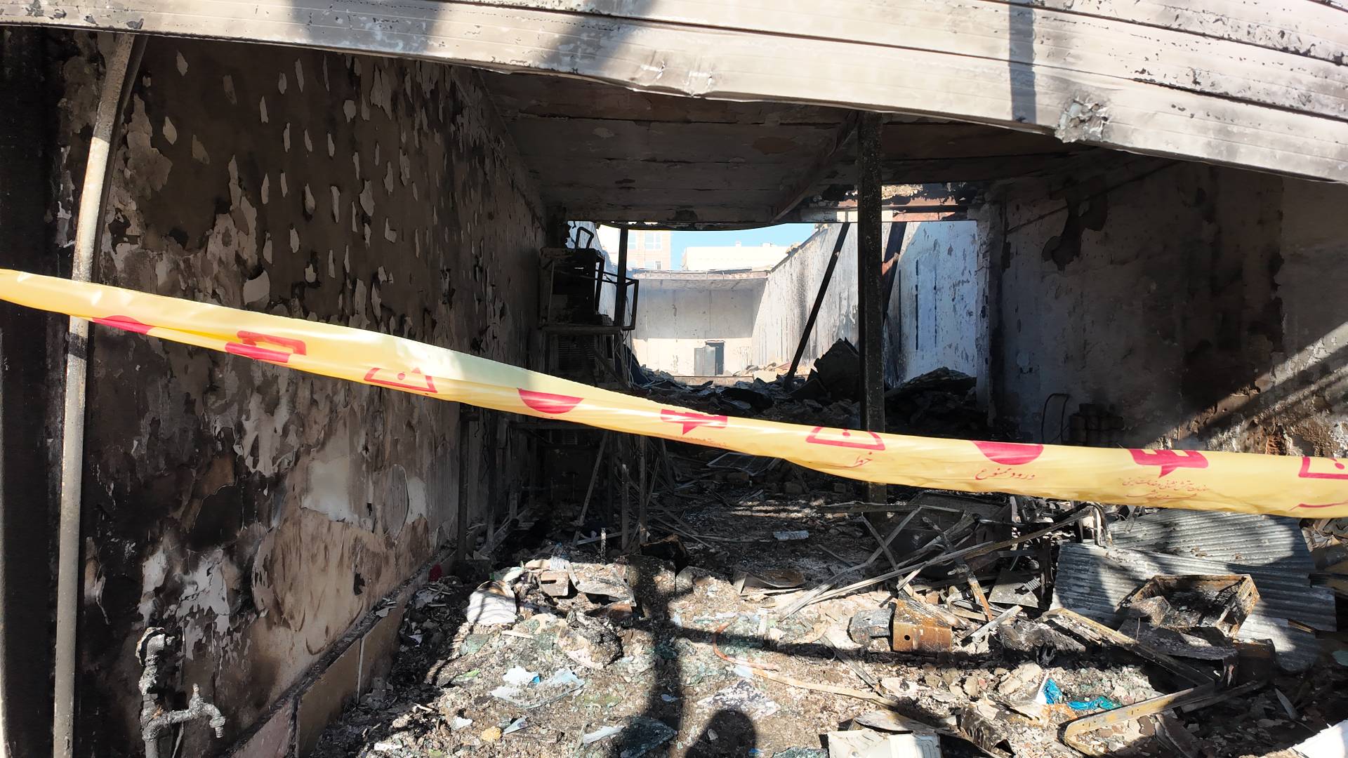 تخریب شعب آبشار عاطفه ها تخریب شعب آبشار عاطفه ها