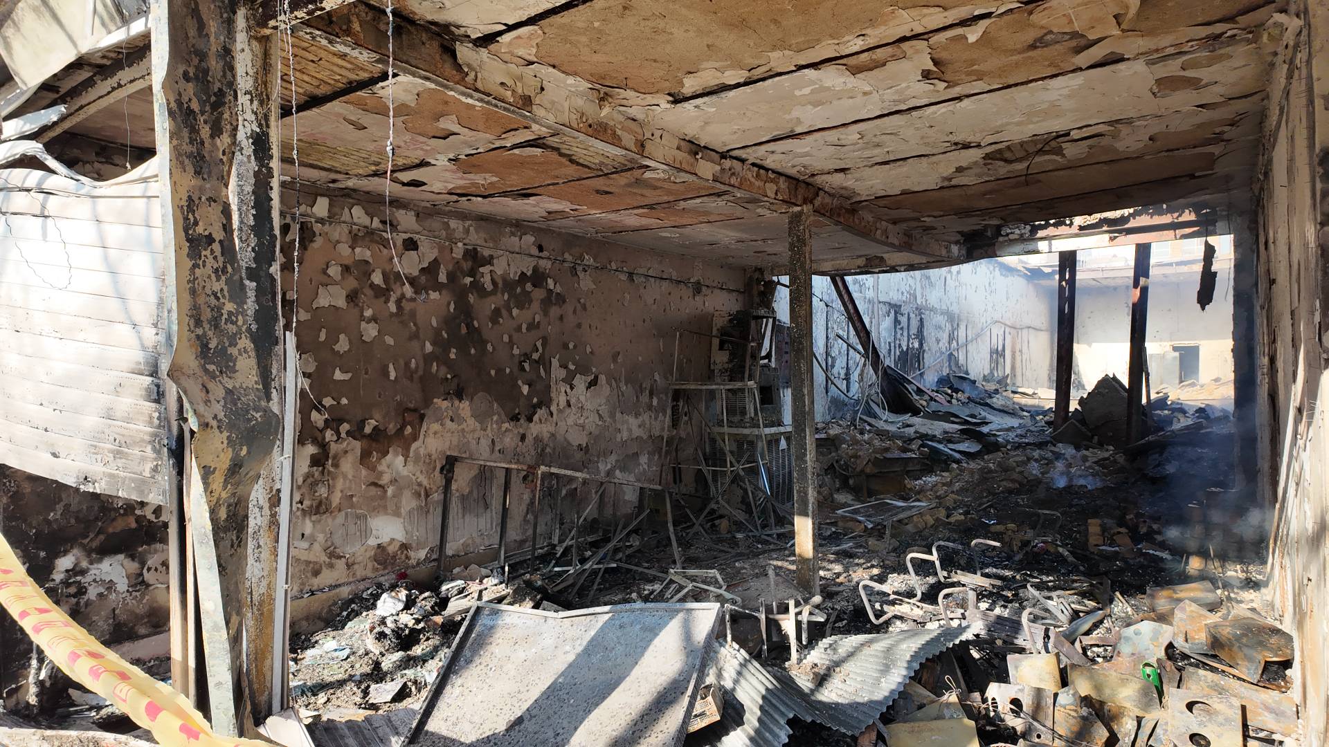 تخریب شعب آبشار عاطفه ها تخریب شعب آبشار عاطفه ها