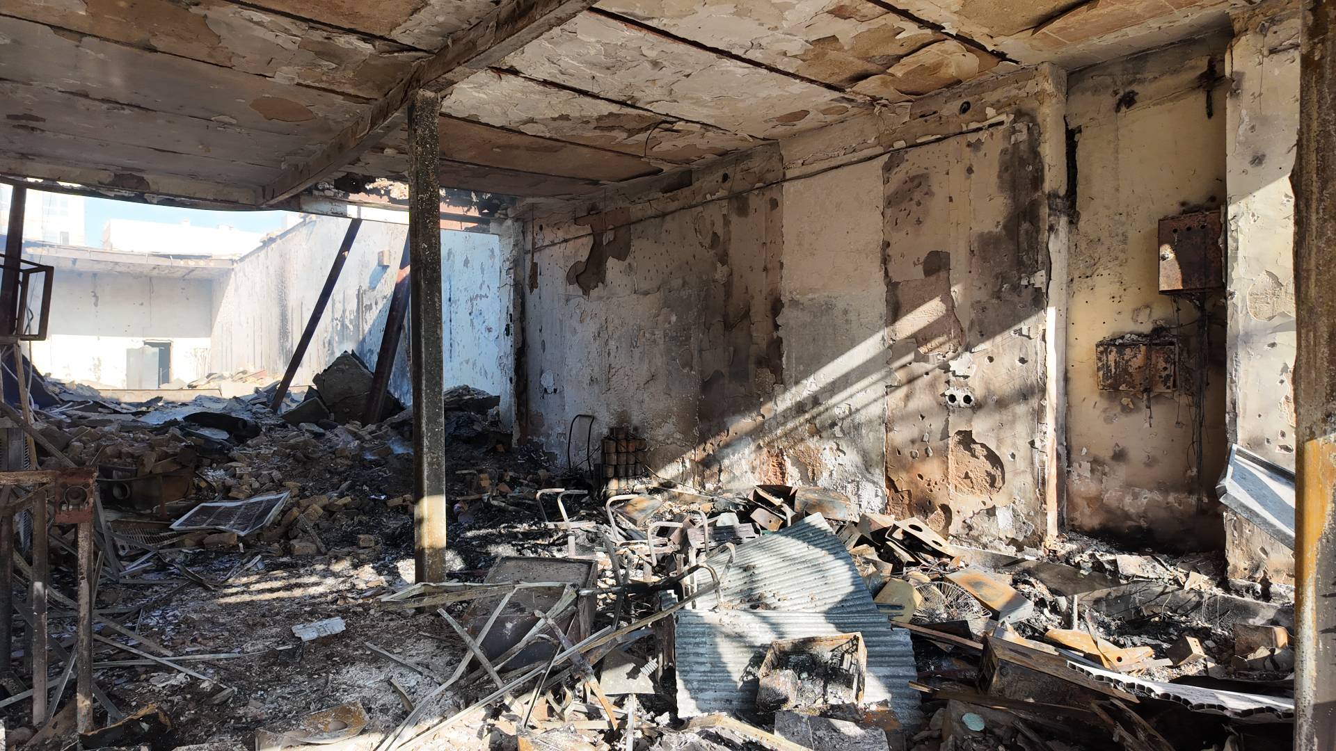 تخریب شعب آبشار عاطفه ها تخریب شعب آبشار عاطفه ها