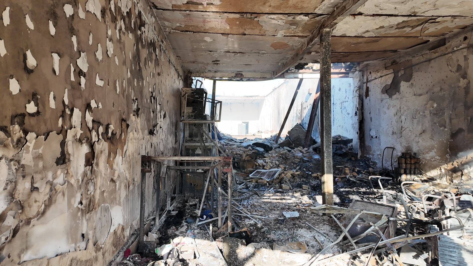 تخریب شعب آبشار عاطفه ها تخریب شعب آبشار عاطفه ها