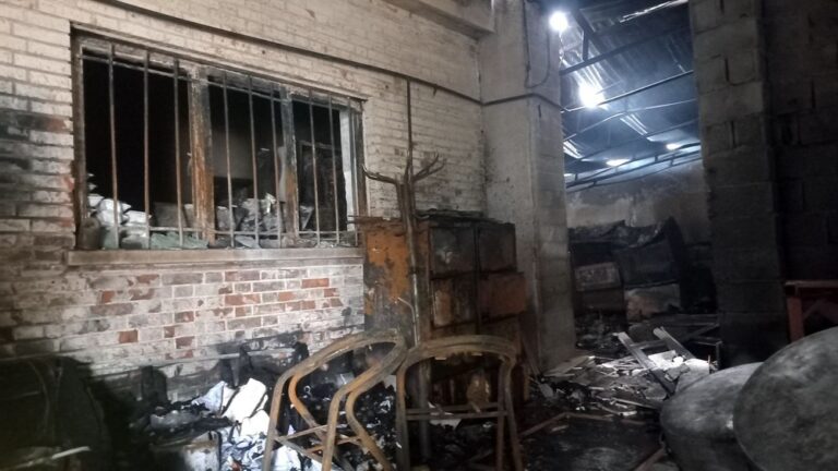 تخریب شعب آبشار عاطفه ها تخریب شعب آبشار عاطفه ها