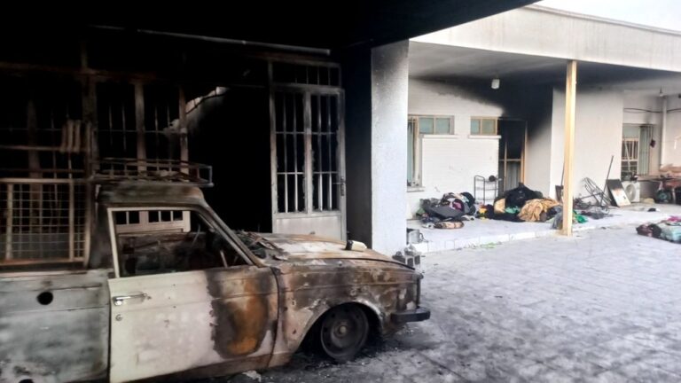 تخریب شعب آبشار عاطفه ها 